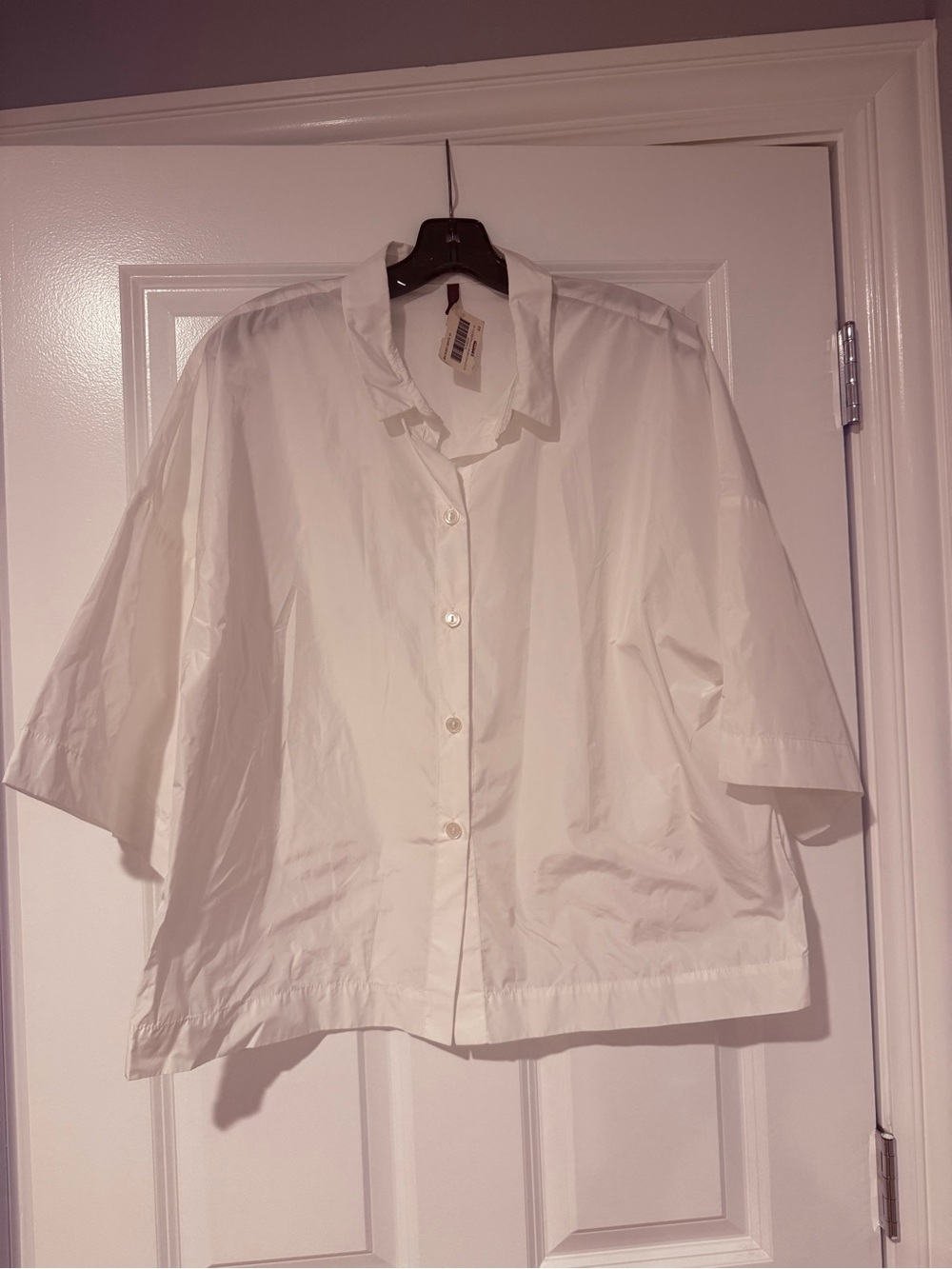 Katharna Hovman Button-Front Short Sleeve Shirt - Picture 2 of 5